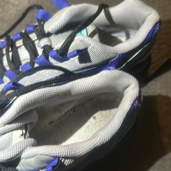 Warn onceAir max sneakers